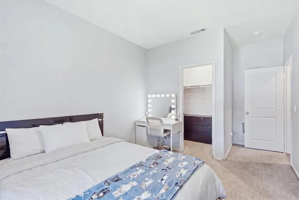 15727 Akron Victorville, CA 92394