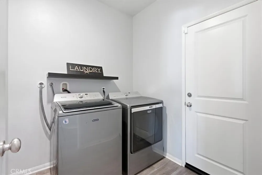 15727 Akron Victorville, CA 92394