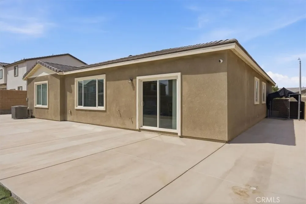 15727 Akron Victorville, CA 92394