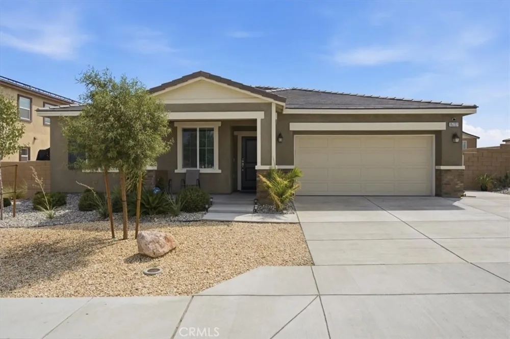 15727 Akron Victorville, CA 92394
