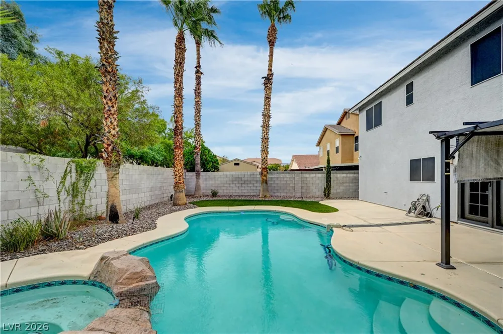 8117 Jade Harbor Court Las Vegas, NV 89143