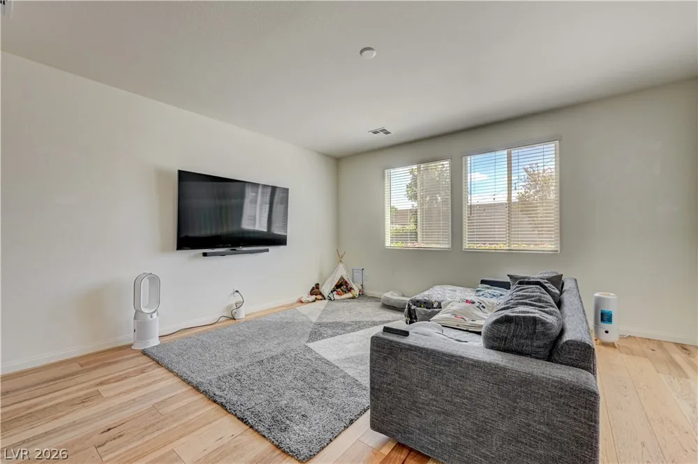 4417 Frias Falls Avenue Las Vegas, NV 89141