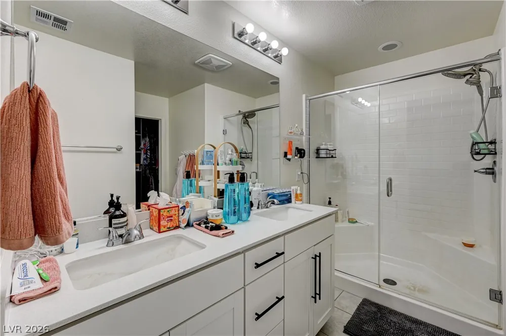 4417 Frias Falls Avenue Las Vegas, NV 89141