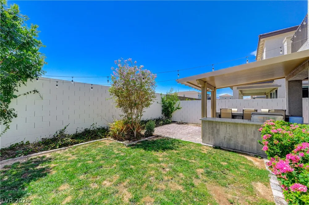 4417 Frias Falls Avenue Las Vegas, NV 89141