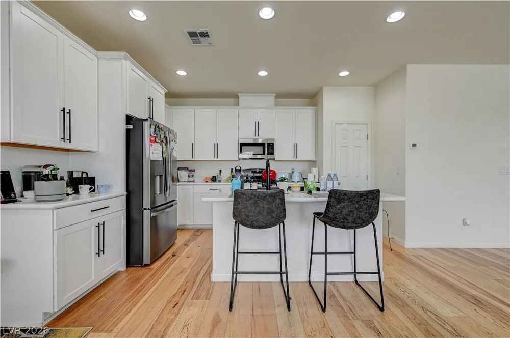 4417 Frias Falls Avenue Las Vegas, NV 89141