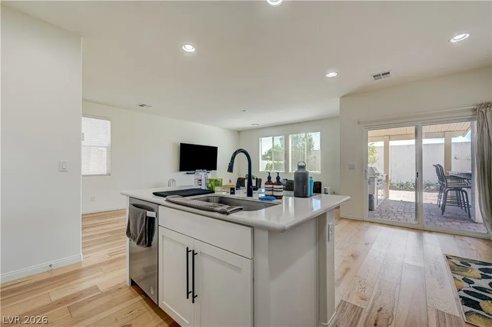 4417 Frias Falls Avenue Las Vegas, NV 89141