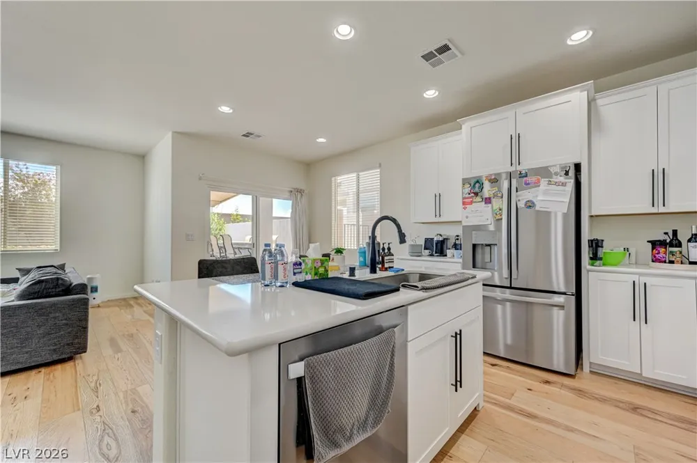 4417 Frias Falls Avenue Las Vegas, NV 89141