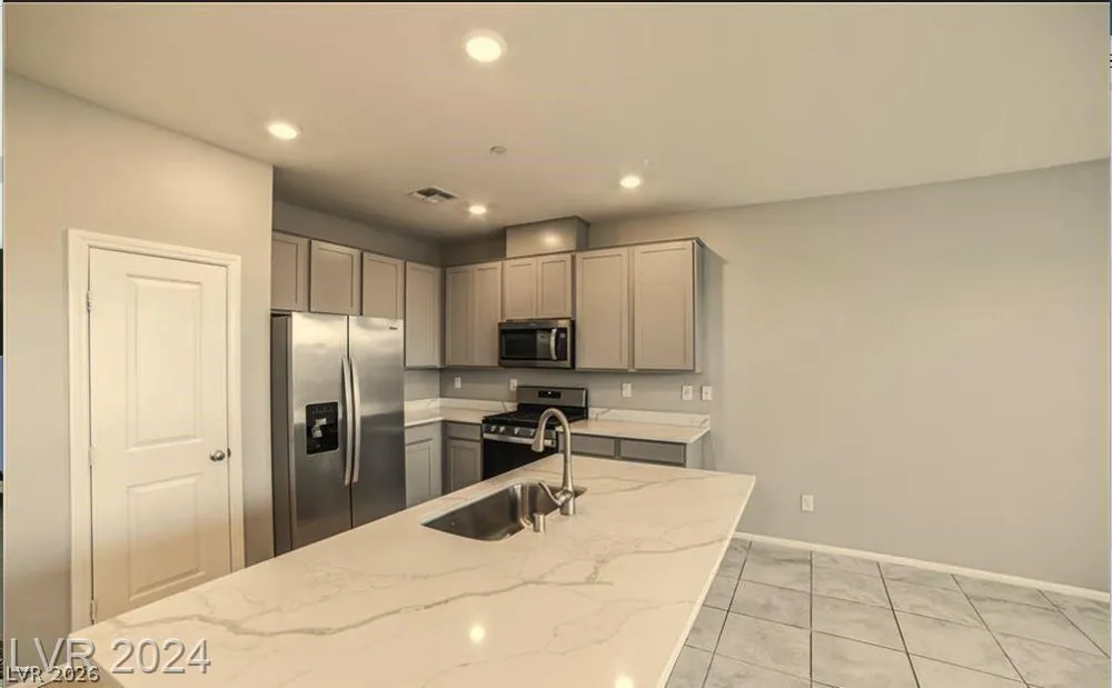 5281 Silver Branch Avenue Las Vegas, NV 89118