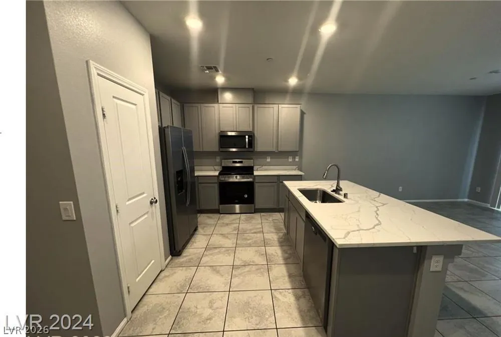 5281 Silver Branch Avenue Las Vegas, NV 89118