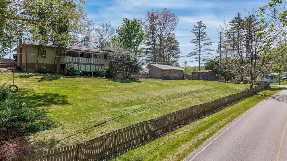 11 Cedar Hills Rd Grandview, TN 37337