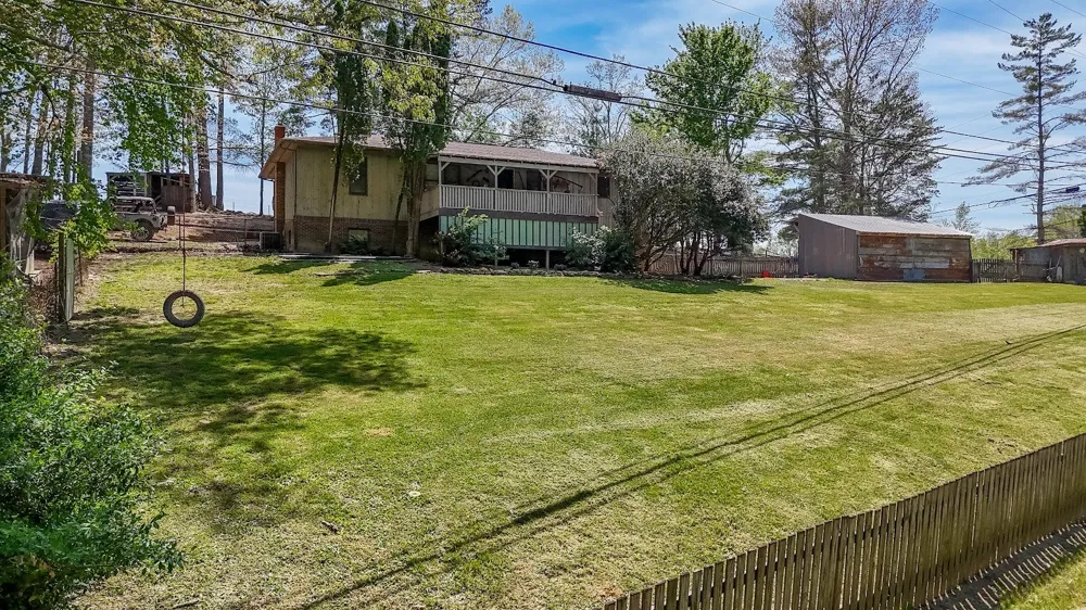 11 Cedar Hills Rd Grandview, TN 37337