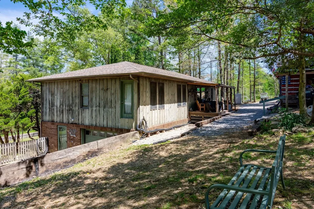 11 Cedar Hills Rd Grandview, TN 37337