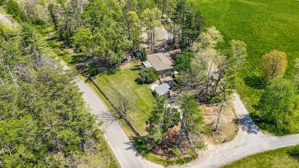 11 Cedar Hills Rd Grandview, TN 37337