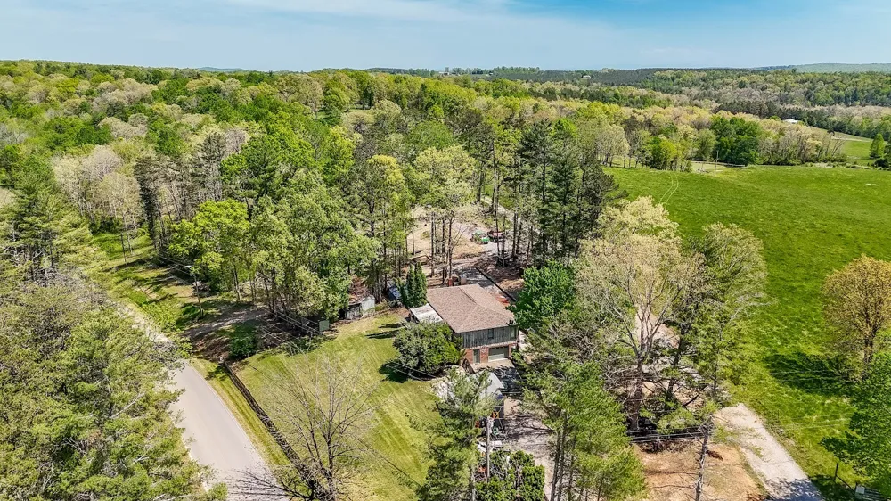 11 Cedar Hills Rd Grandview, TN 37337