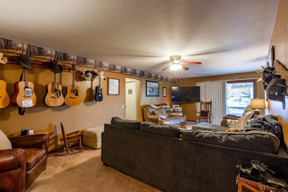 11 Cedar Hills Rd Grandview, TN 37337