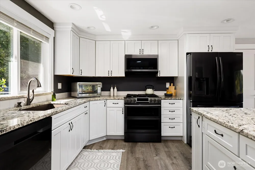 1867 Salmonberry Lane Langley, WA 98260