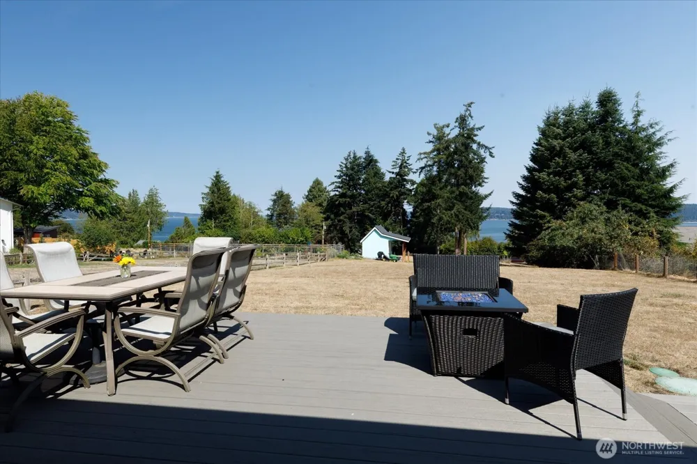 1867 Salmonberry Lane Langley, WA 98260