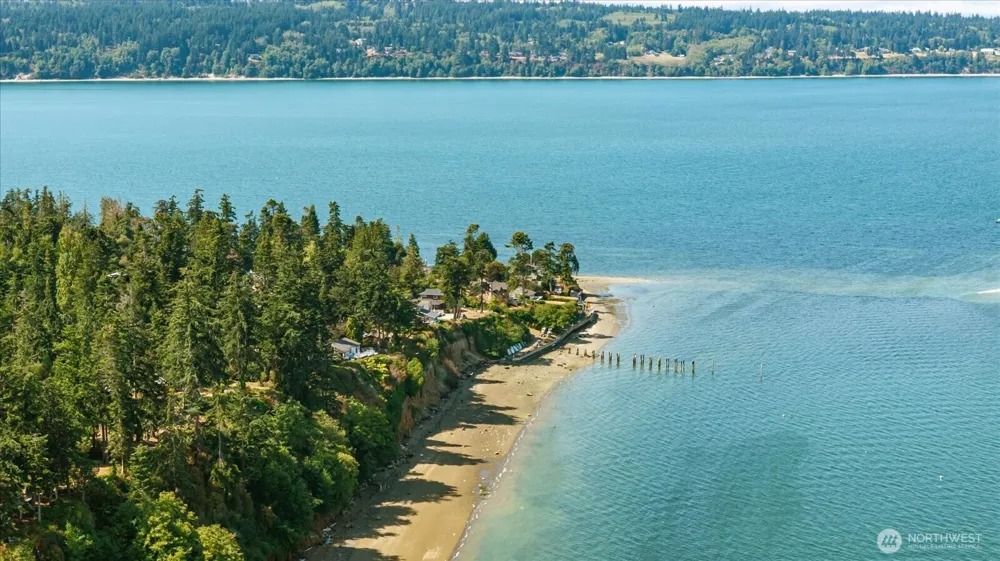 1867 Salmonberry Lane Langley, WA 98260
