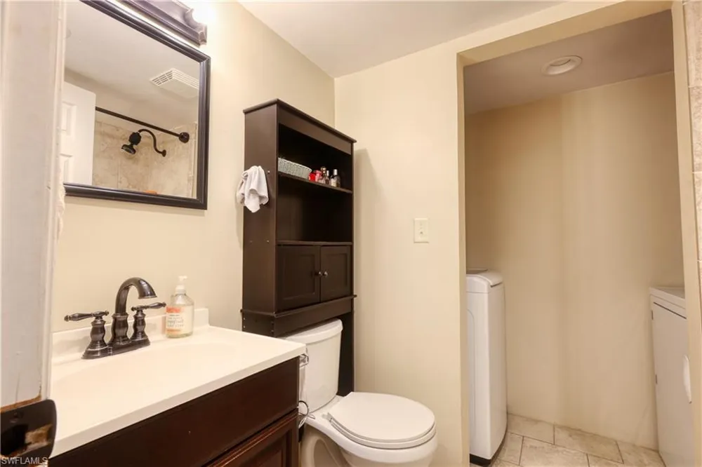 1724 Park Meadows Drive #2 Fort Myers, FL 33907