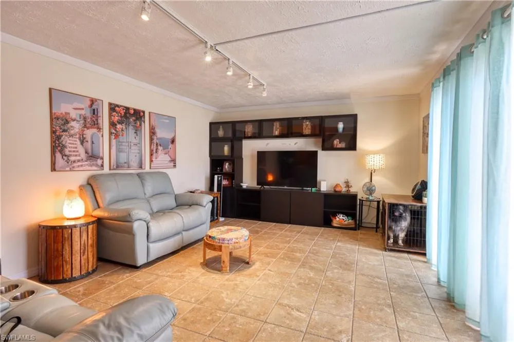 1724 Park Meadows Drive #2 Fort Myers, FL 33907