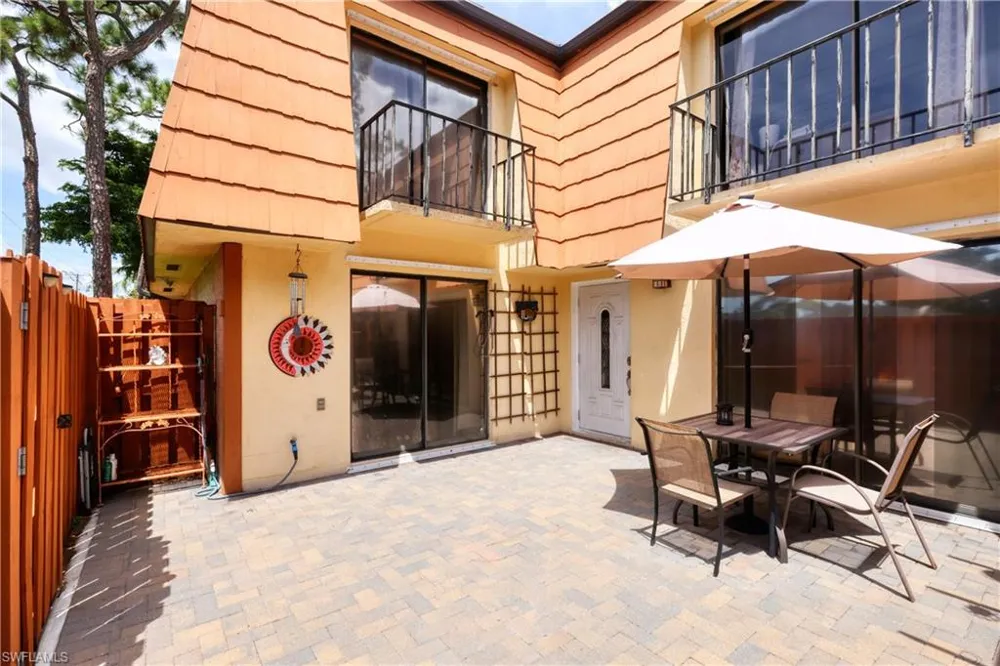 1724 Park Meadows Drive #2 Fort Myers, FL 33907
