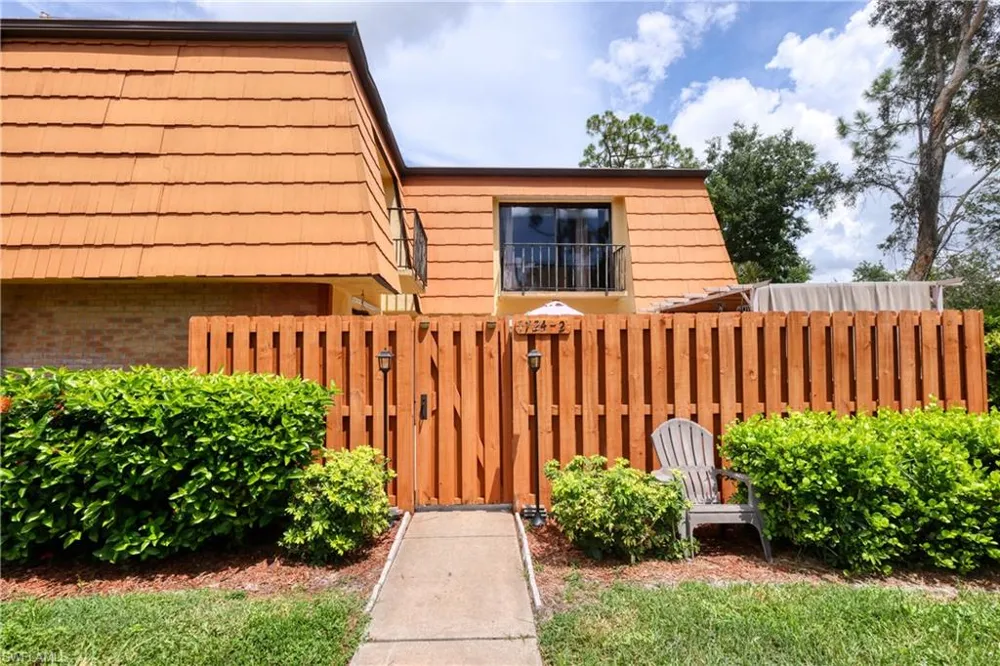 1724 Park Meadows Drive #2 Fort Myers, FL 33907
