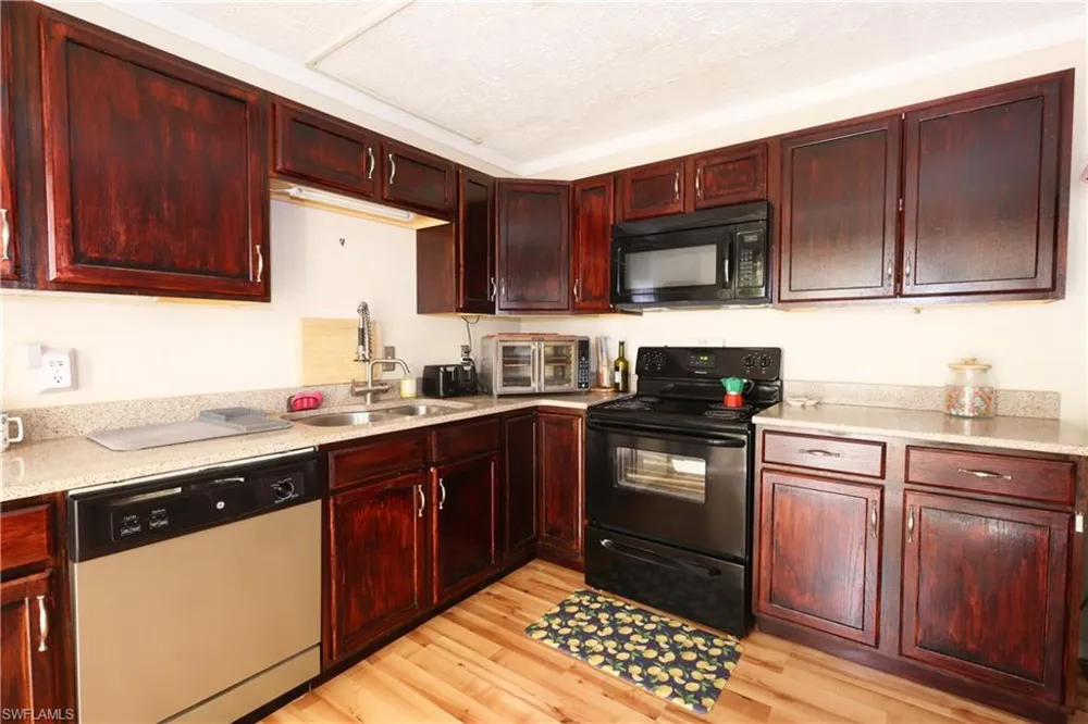 1724 Park Meadows Drive #2 Fort Myers, FL 33907