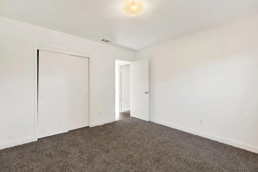 778 W Polson Avenue Clovis, CA 93612