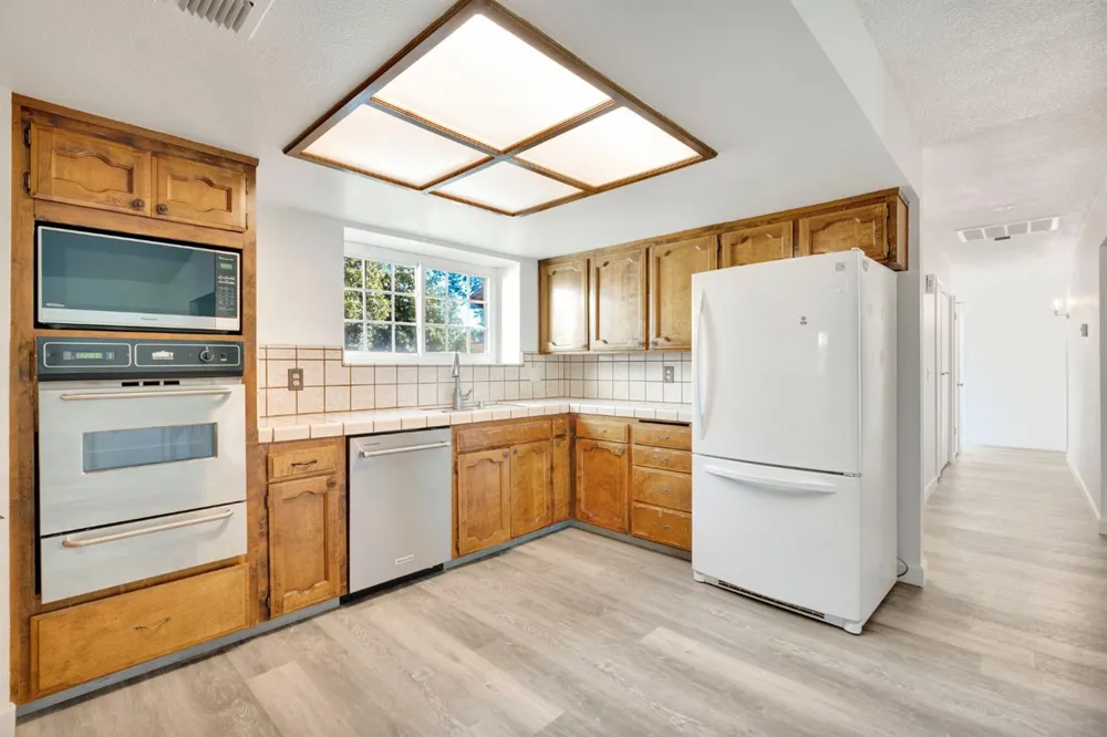 778 W Polson Avenue Clovis, CA 93612