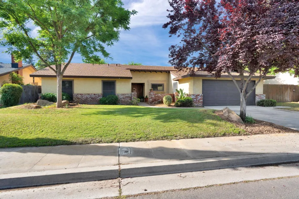 778 W Polson Avenue Clovis, CA 93612