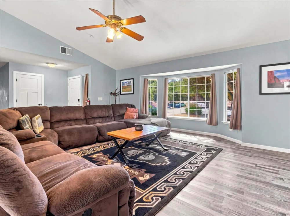 44665 Road 619 Ahwahnee, CA 93601