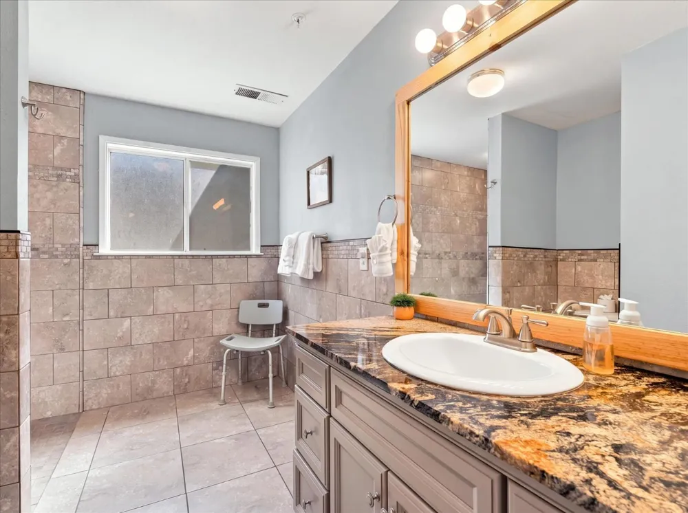 44665 Road 619 Ahwahnee, CA 93601