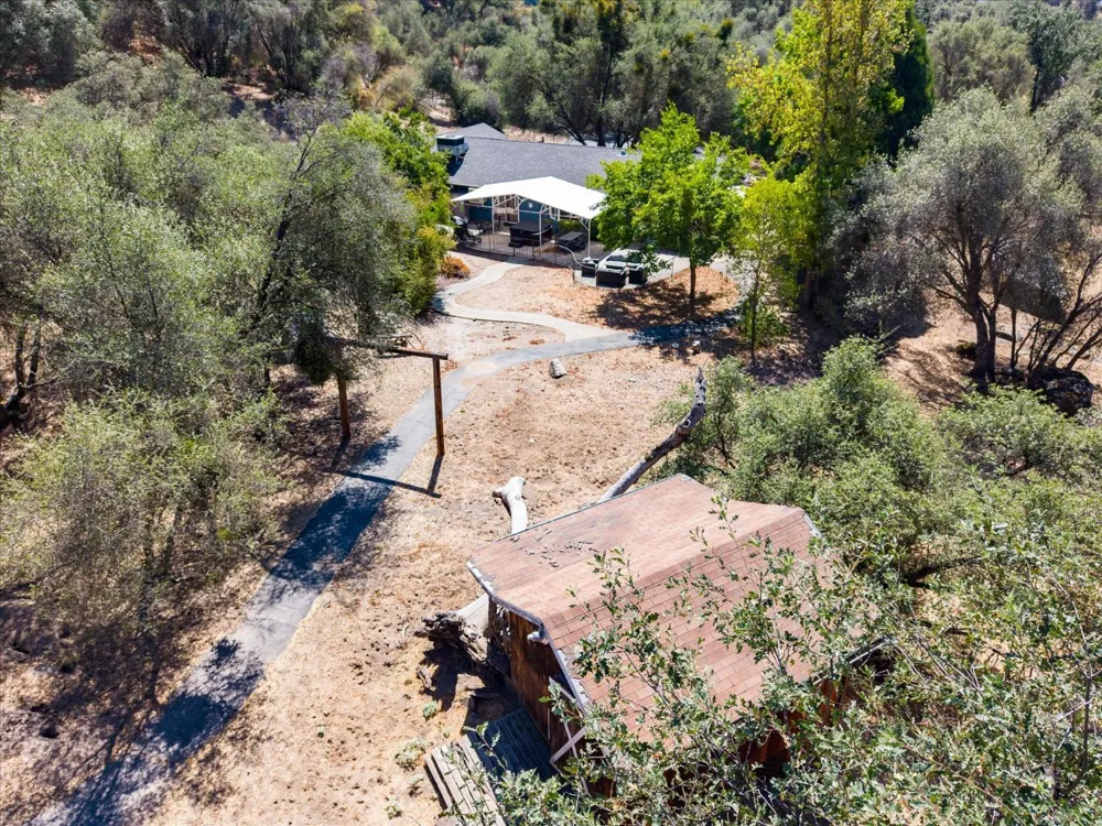 44665 Road 619 Ahwahnee, CA 93601