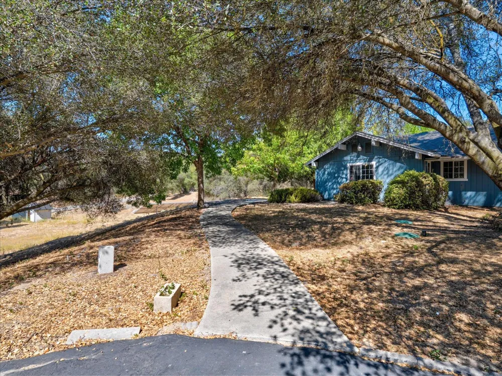 44665 Road 619 Ahwahnee, CA 93601