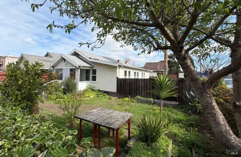 2002 Marin Street