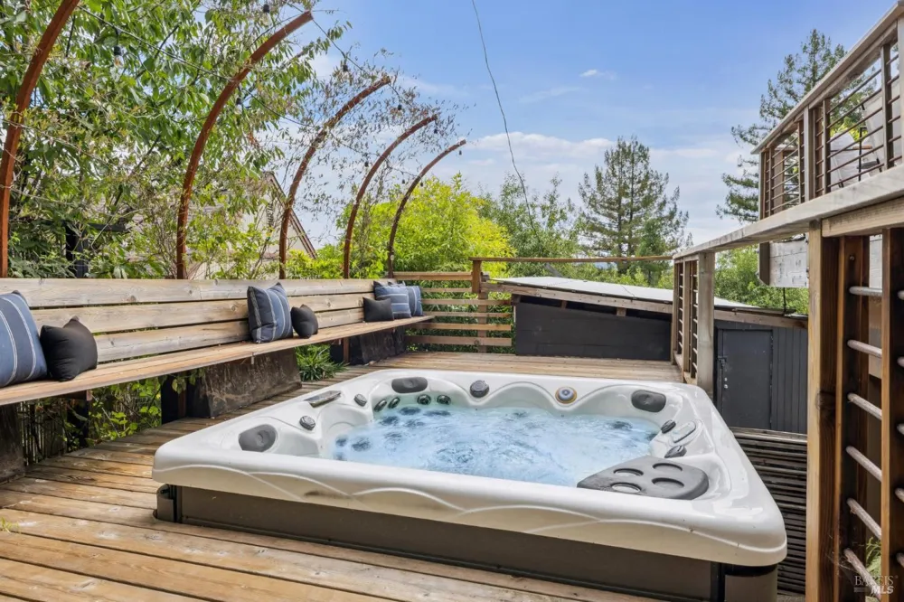 200 Tamalpais Road Fairfax, CA 94930