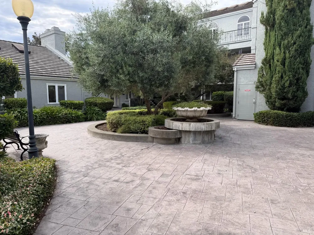 3434 Villa Lane ##380 Napa, CA 94558