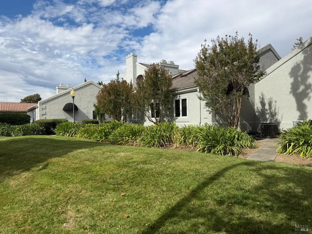 3434 Villa Lane ##380 Napa, CA 94558