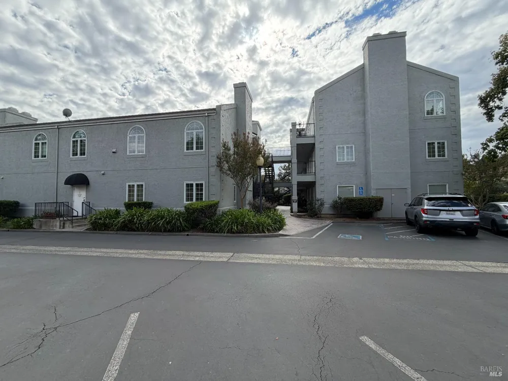 3434 Villa Lane ##380 Napa, CA 94558