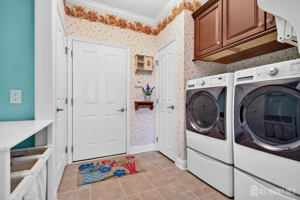 57 Mandrake Road Monroe, NJ 08831