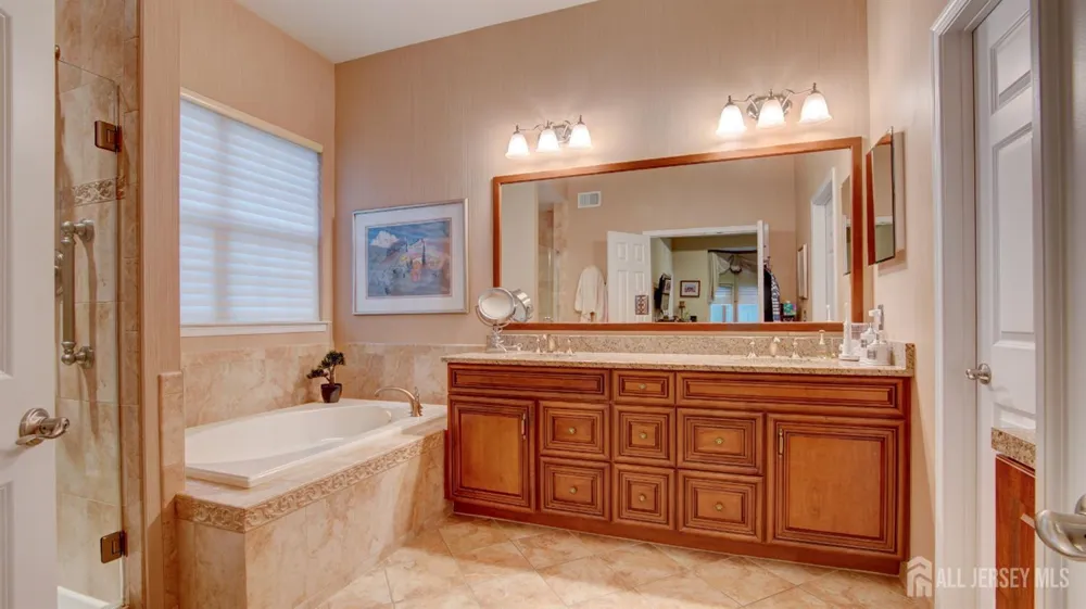 2 Troon Court Monroe, NJ 08831