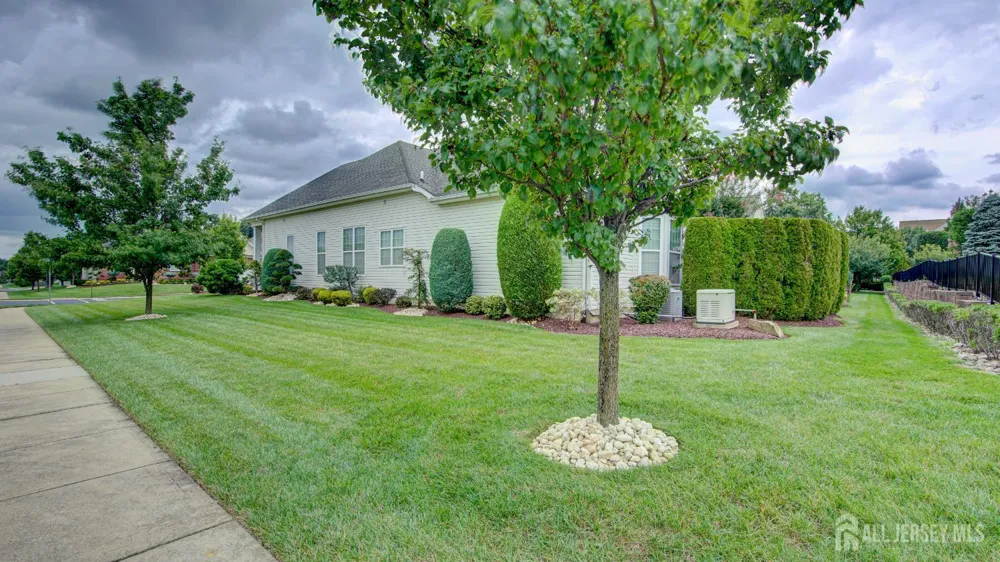 2 Troon Court Monroe, NJ 08831
