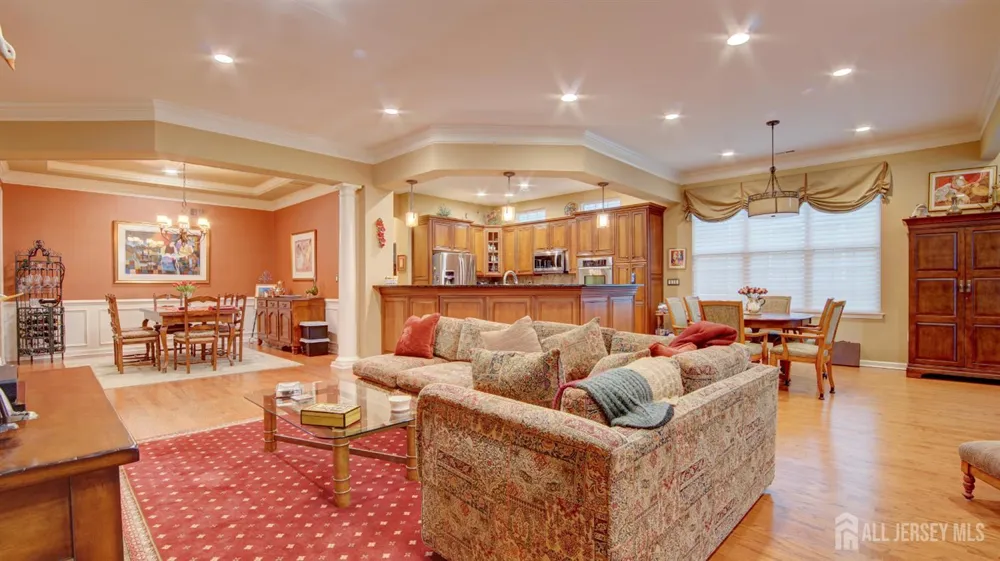 2 Troon Court Monroe, NJ 08831