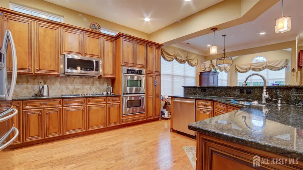 2 Troon Court Monroe, NJ 08831