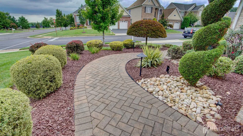 2 Troon Court Monroe, NJ 08831
