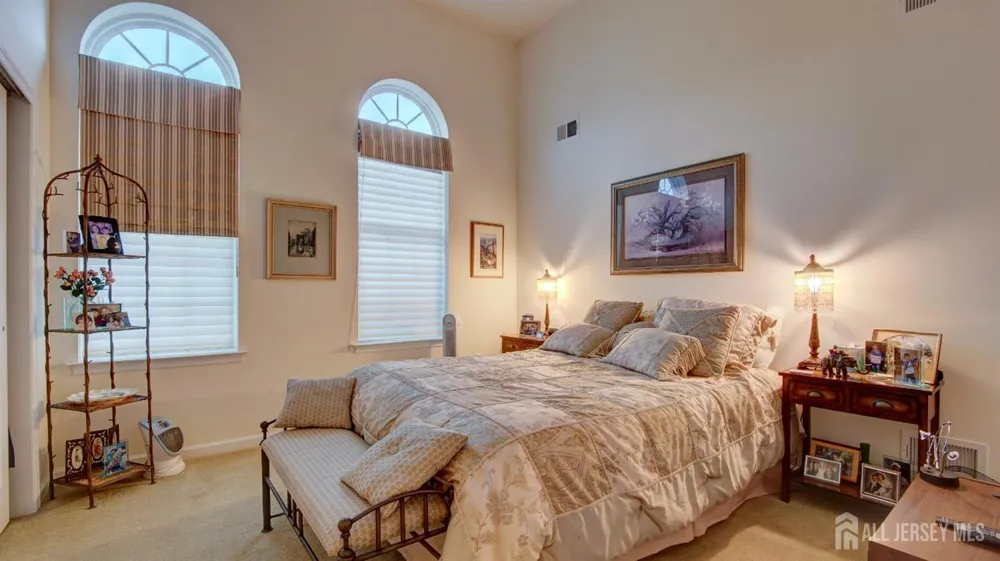 2 Troon Court Monroe, NJ 08831