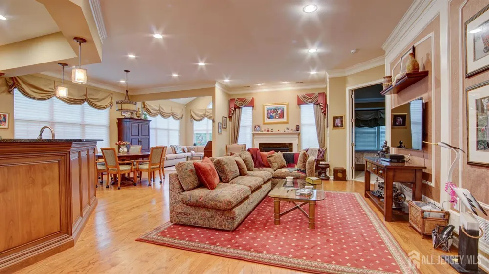 2 Troon Court Monroe, NJ 08831