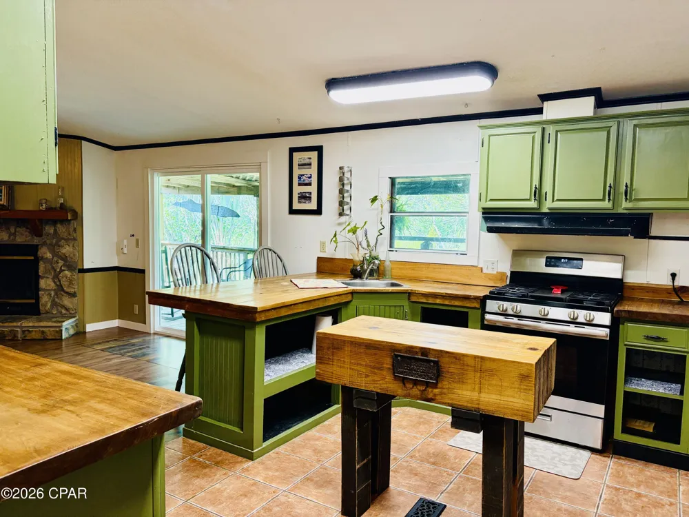 8869 NW Felix Flanders Road Altha, FL 32421