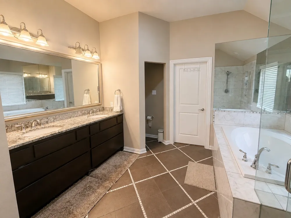 7015 Chackbay Lane Dallas, TX 75227