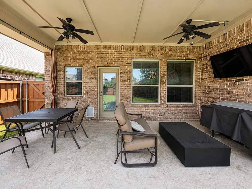 7015 Chackbay Lane Dallas, TX 75227